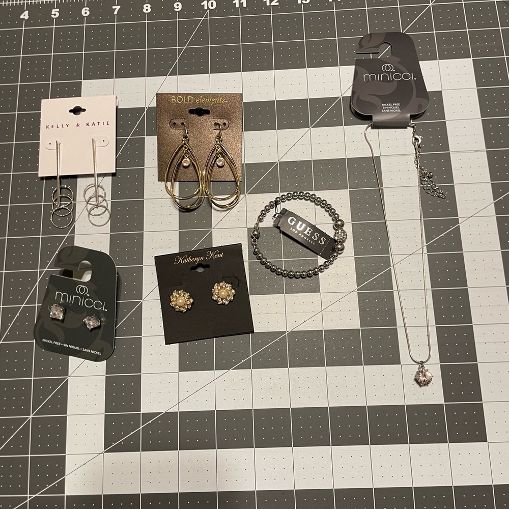 Mixed Jewelry Lot C02 6634‎